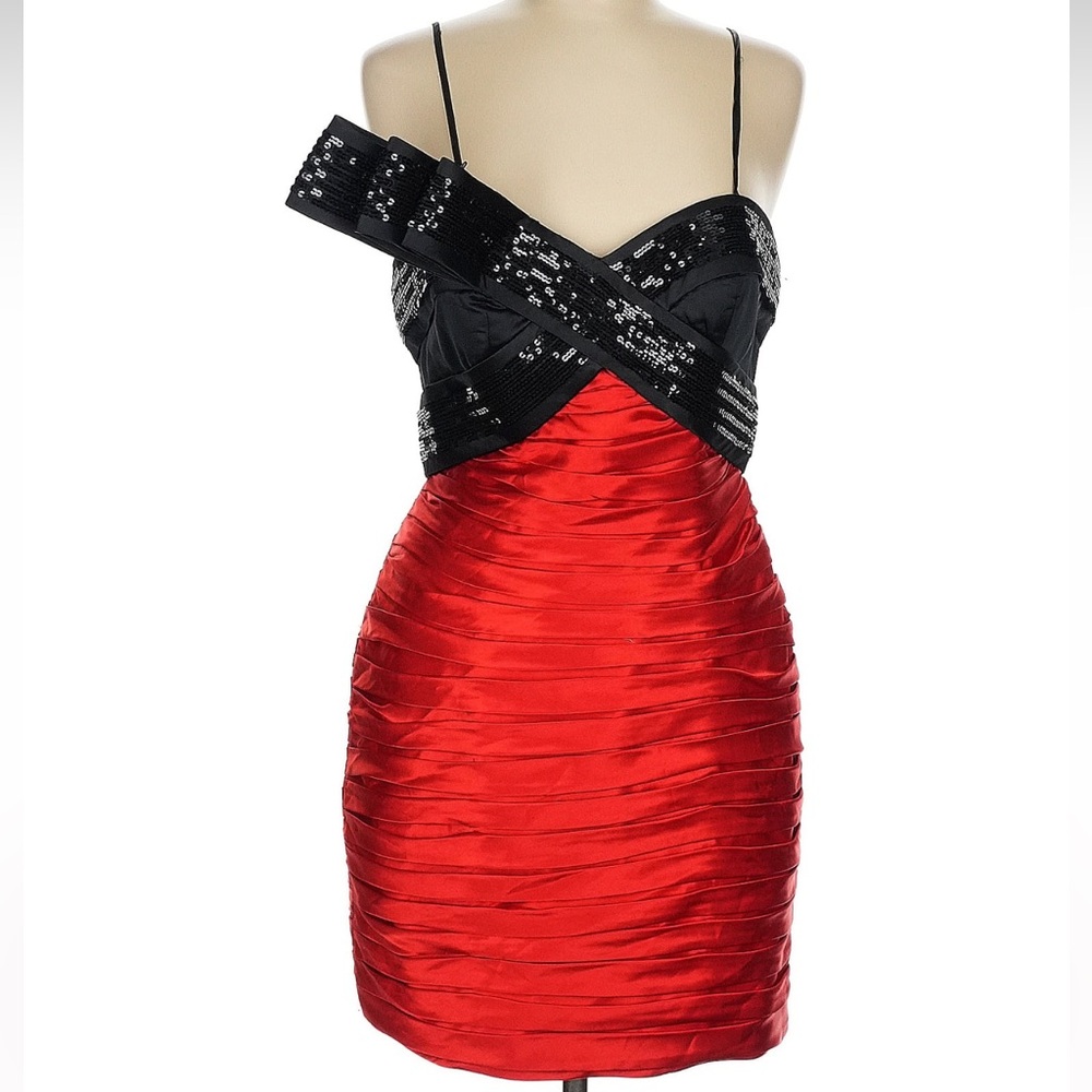 Terani Couture Black and Red Sequin Bow Cocktail Formal Dress Size 8 M
